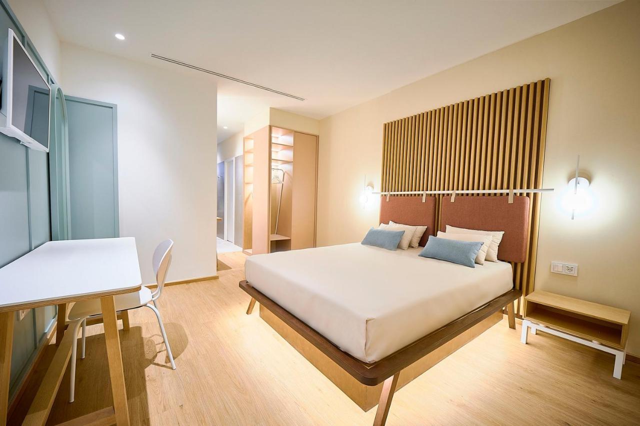 Hotel Leonor Conil Кониль-де-ла-Фронтера Экстерьер фото