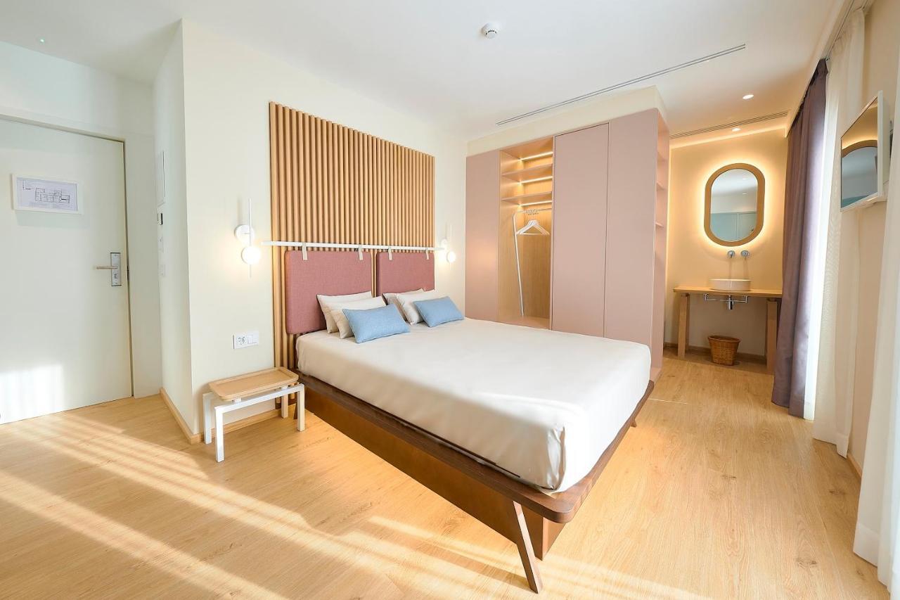 Hotel Leonor Conil Кониль-де-ла-Фронтера Экстерьер фото