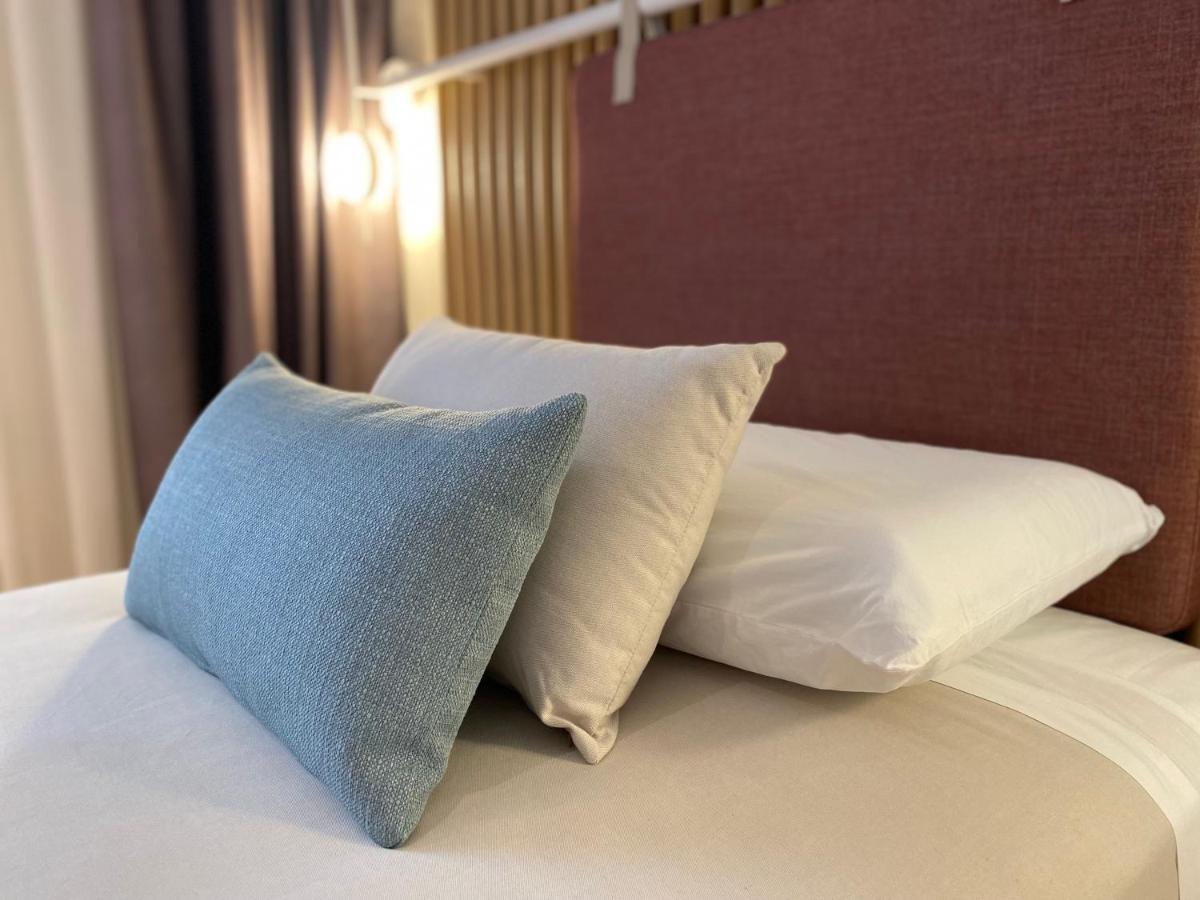 Hotel Leonor Conil Кониль-де-ла-Фронтера Экстерьер фото
